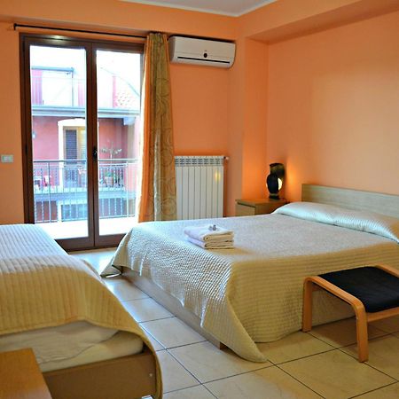 Hotel Acquaplanet Paterno  Zimmer foto